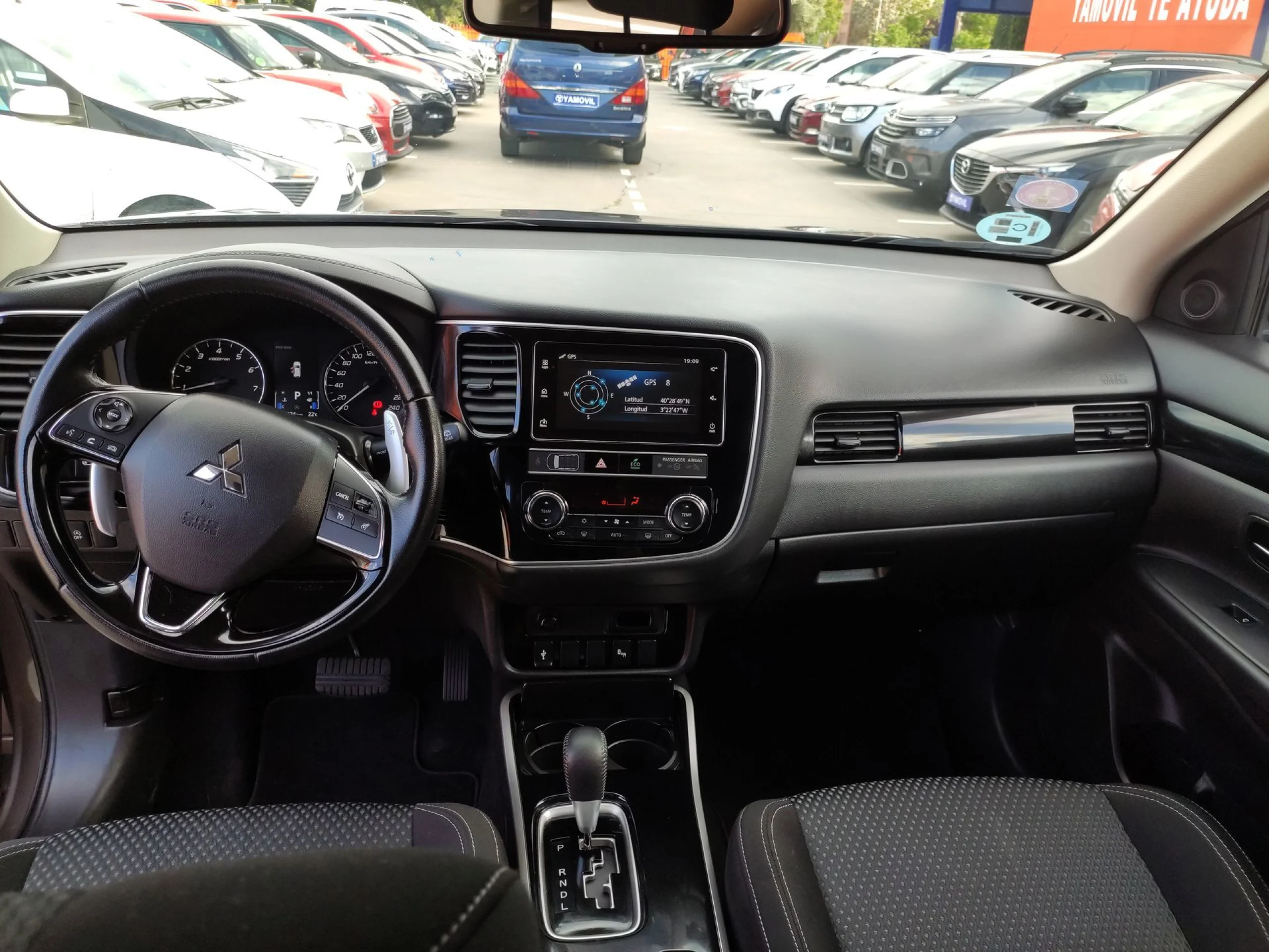 Mitsubishi Outlander 200 MPI Motion 2WD CVT 7 Plazas 110 kW (150 CV) - Foto 18