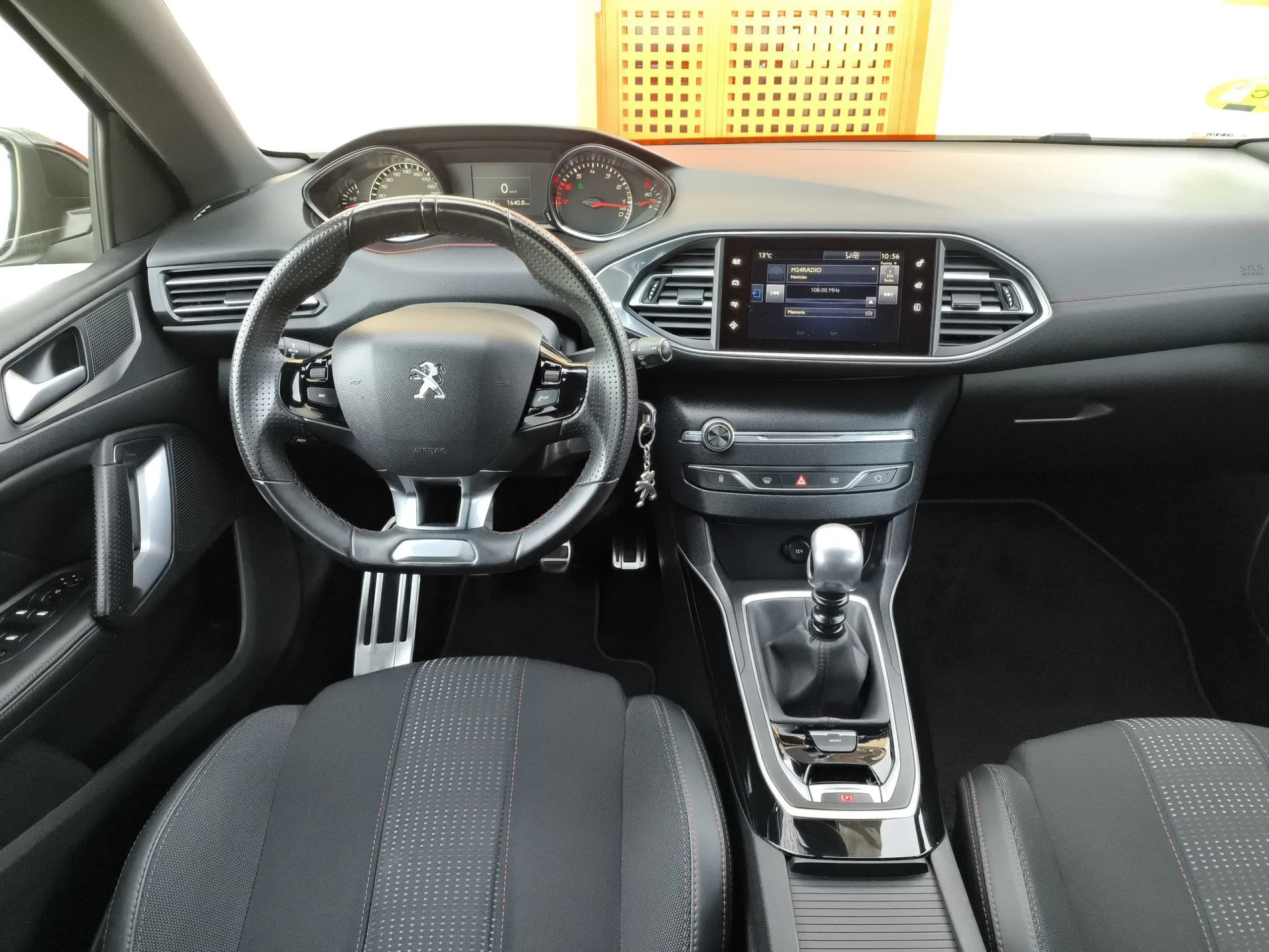 Peugeot 308 PureTech 130 SANDS GT Line 96 kW (130 CV) - Foto 18