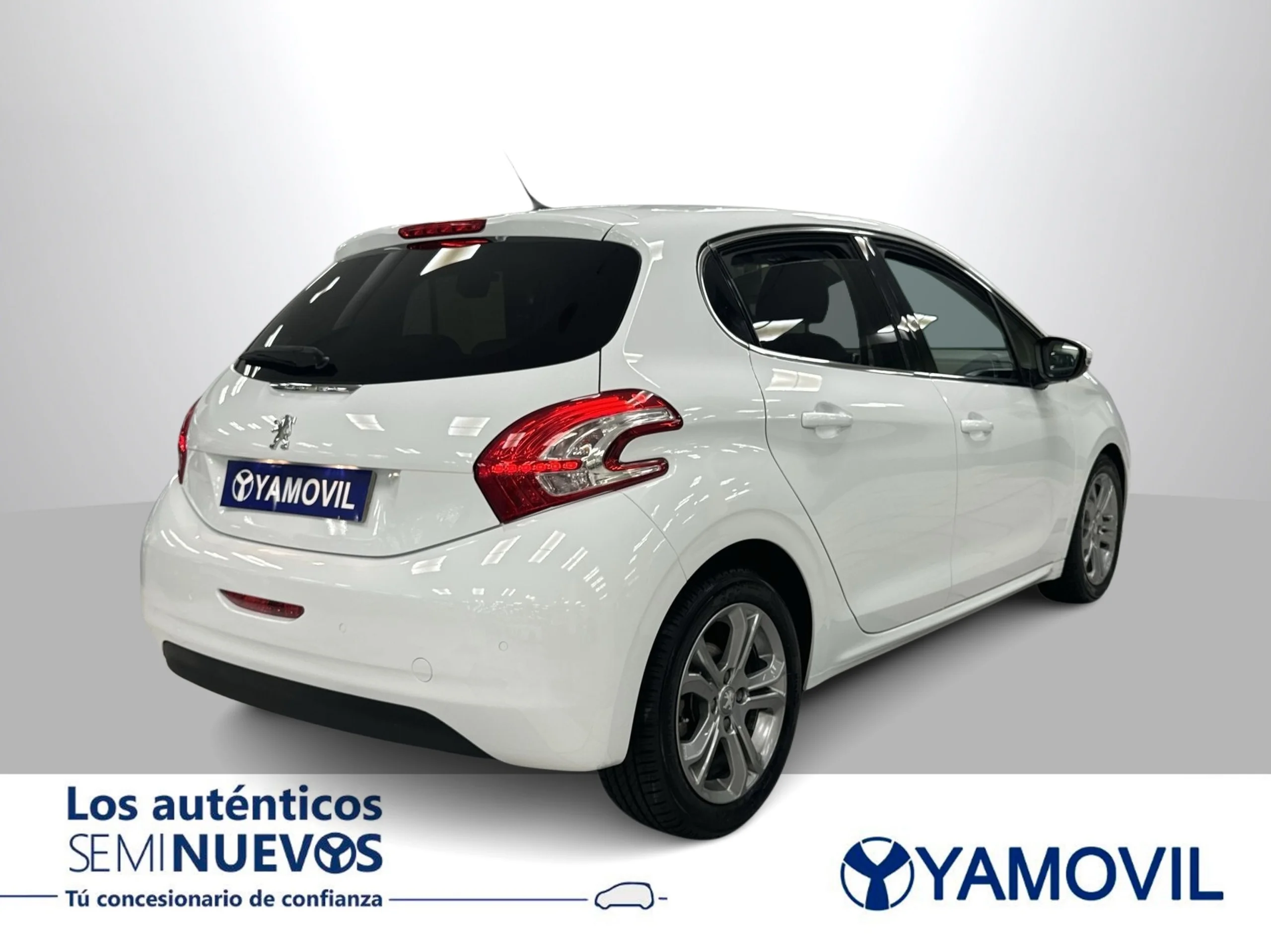 Peugeot 208 1.6 e-HDI Allure ETG6 68 kW (92 CV) - Foto 6