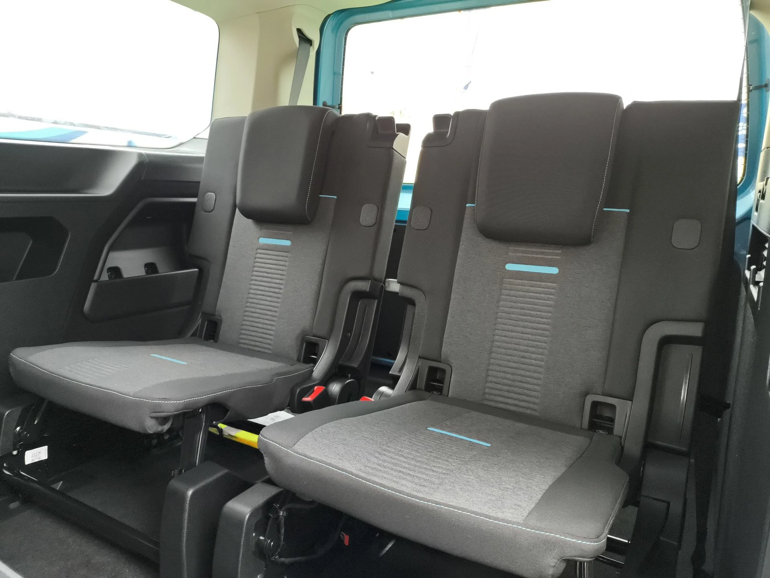 Ford Grand tourneo connect 2.0 Ecoblue Active 90 kW (122 CV) - Foto 21