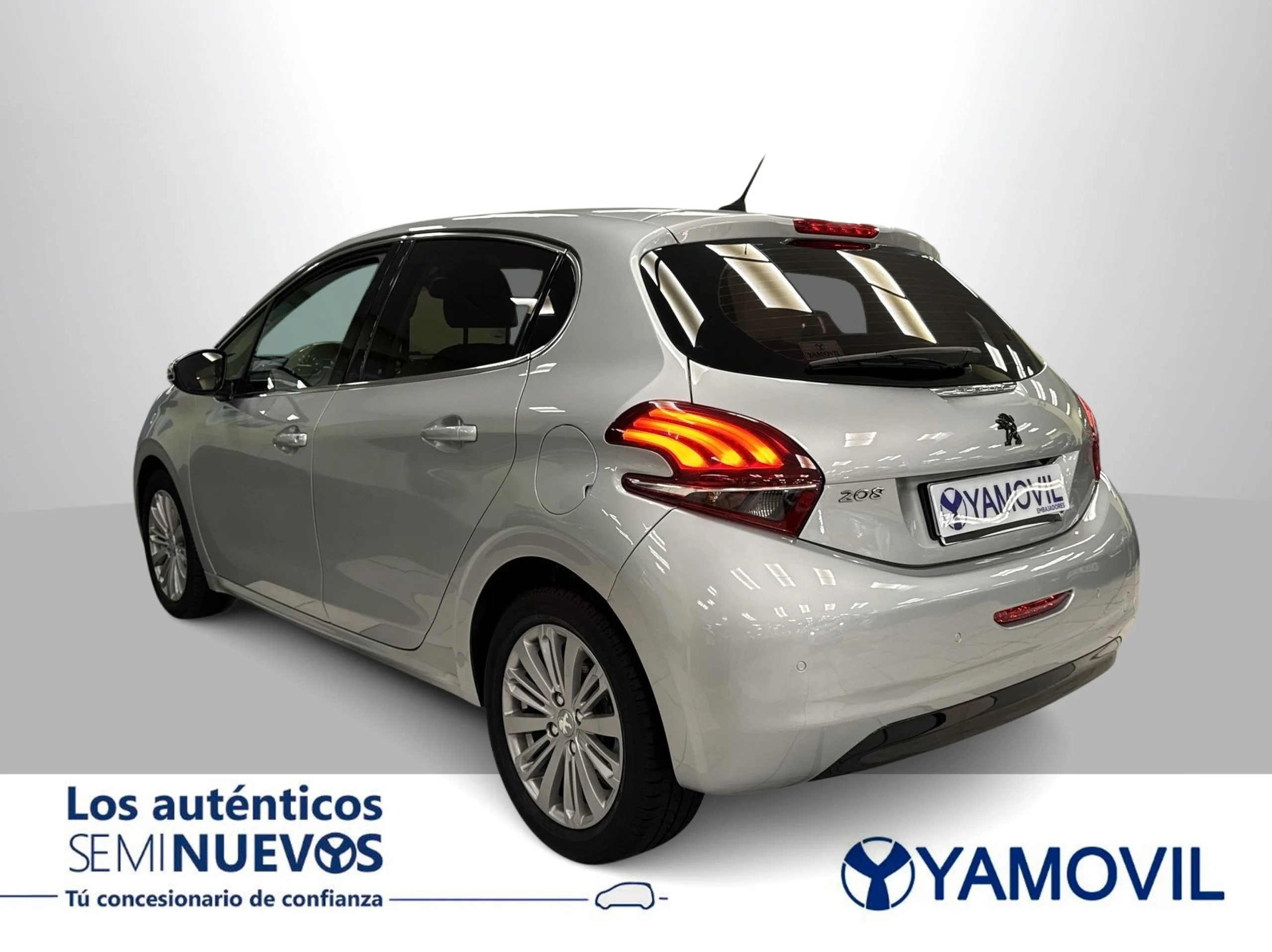 Peugeot 208 1.2 PureTech SANDS Allure EAT6 81 kW (110 CV) - Foto 5