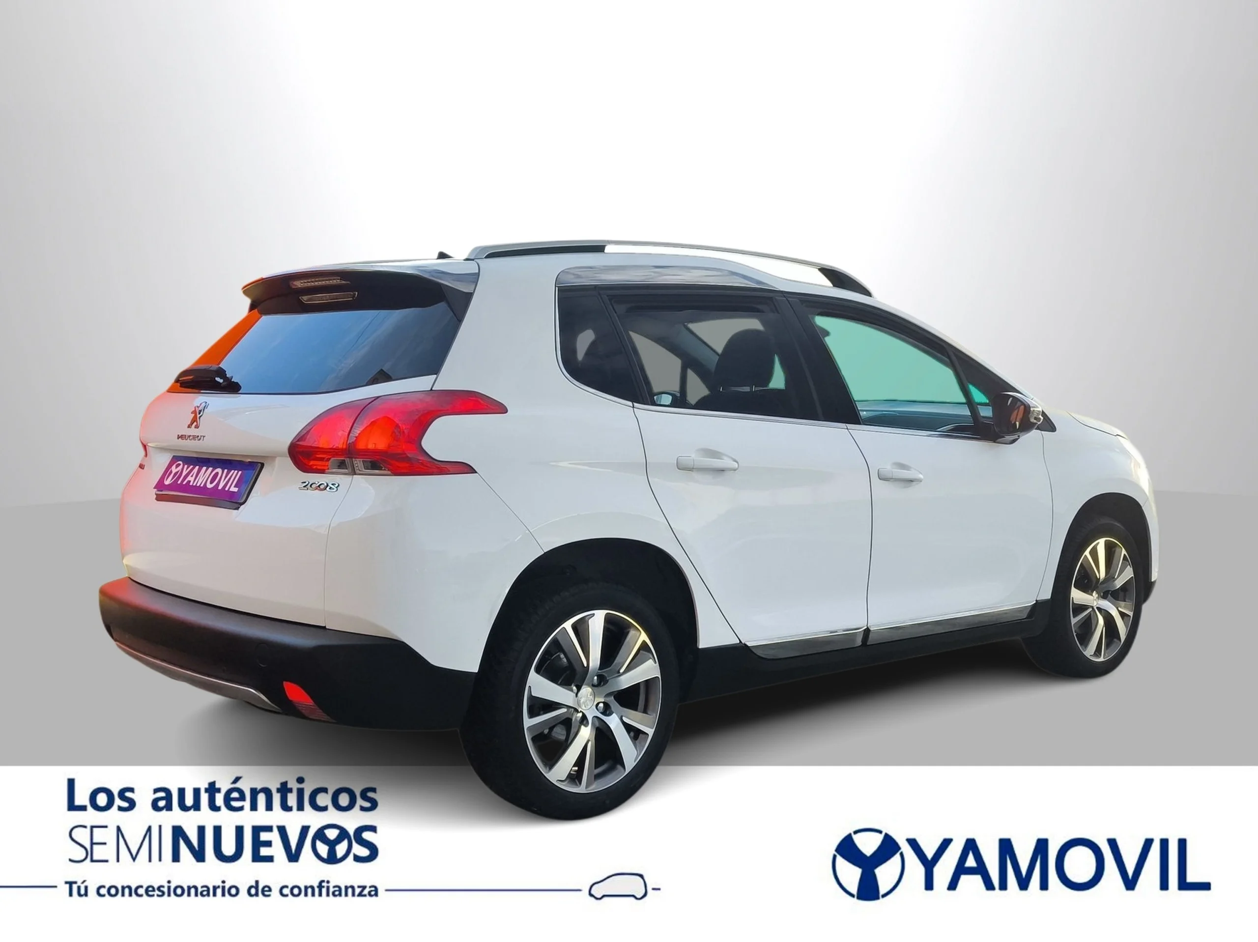 Peugeot 2008 PureTech 110 SANDS Allure 81 kW (110 CV) - Foto 6