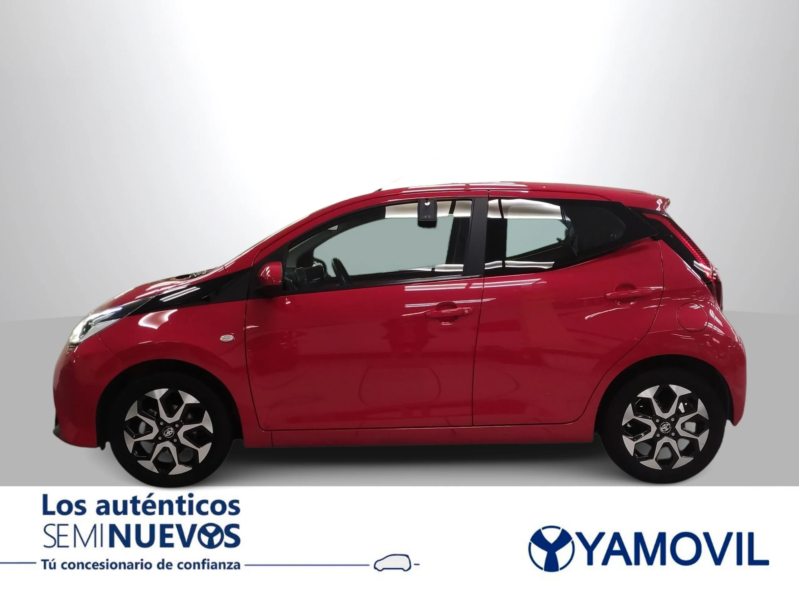 Toyota Aygo 1.0 70 x-play 53 kW (72 CV) - Foto 2