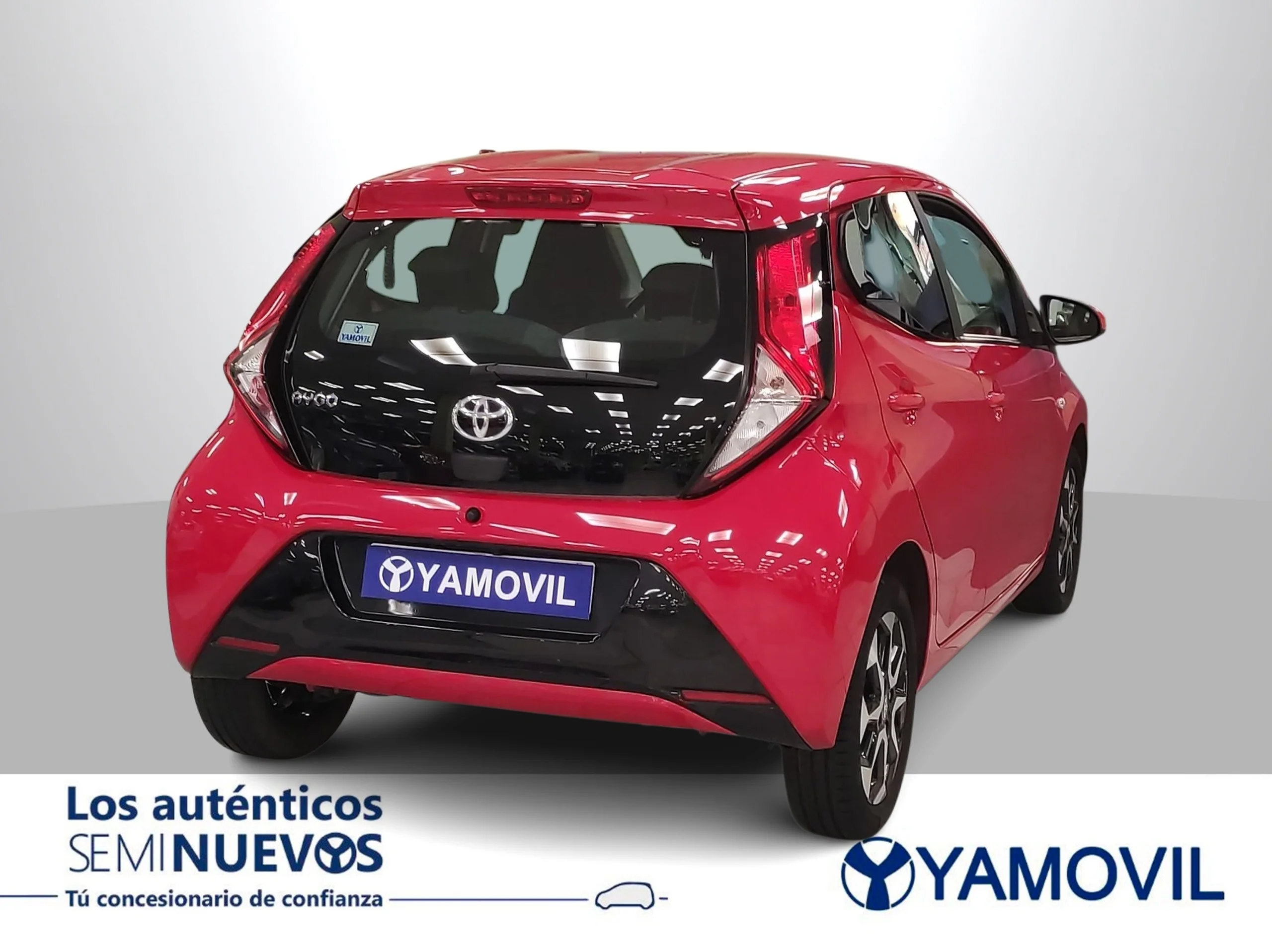 Toyota Aygo 1.0 70 x-play 53 kW (72 CV) - Foto 4