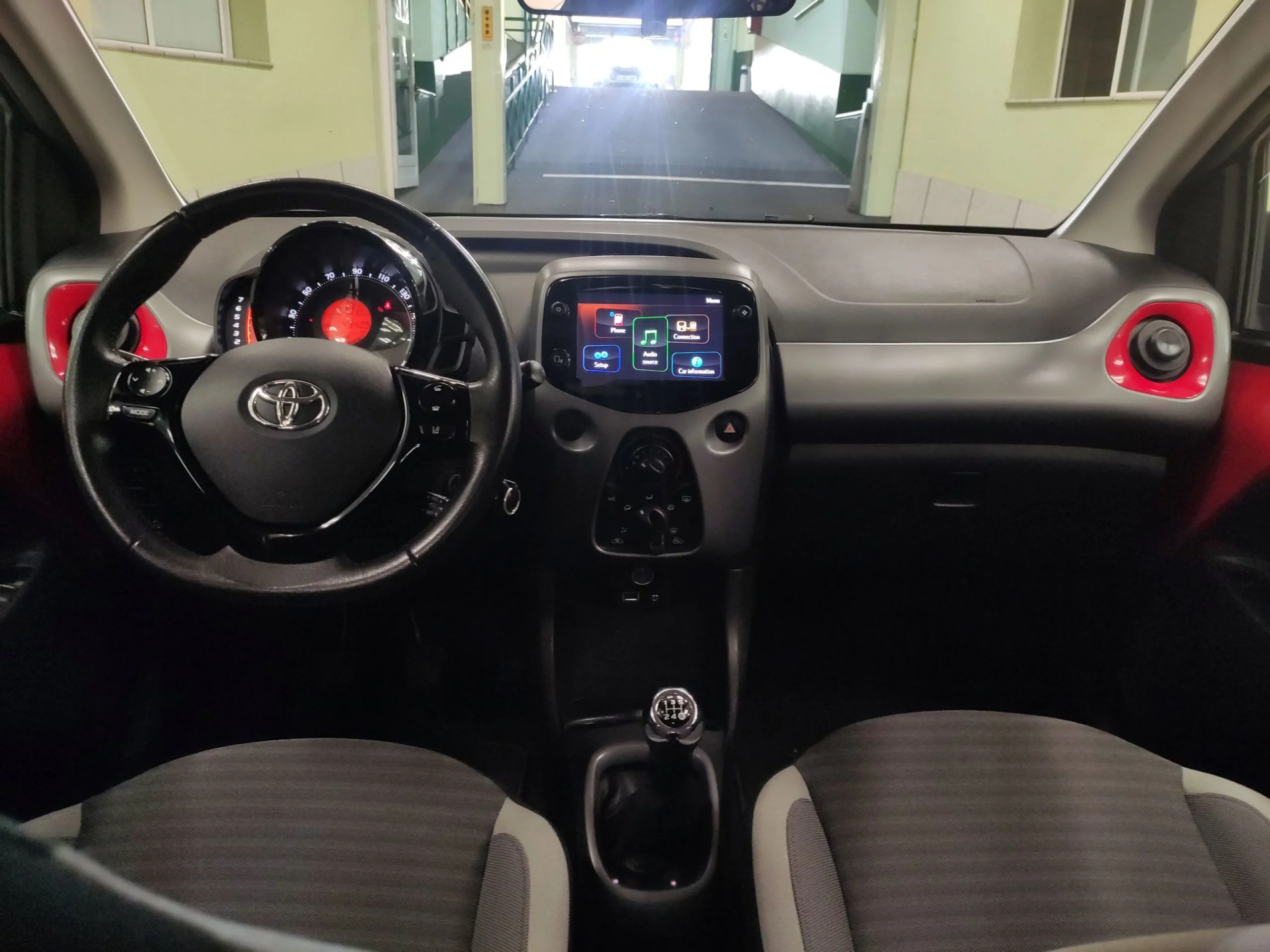 Toyota Aygo 1.0 70 x-play 53 kW (72 CV) - Foto 18