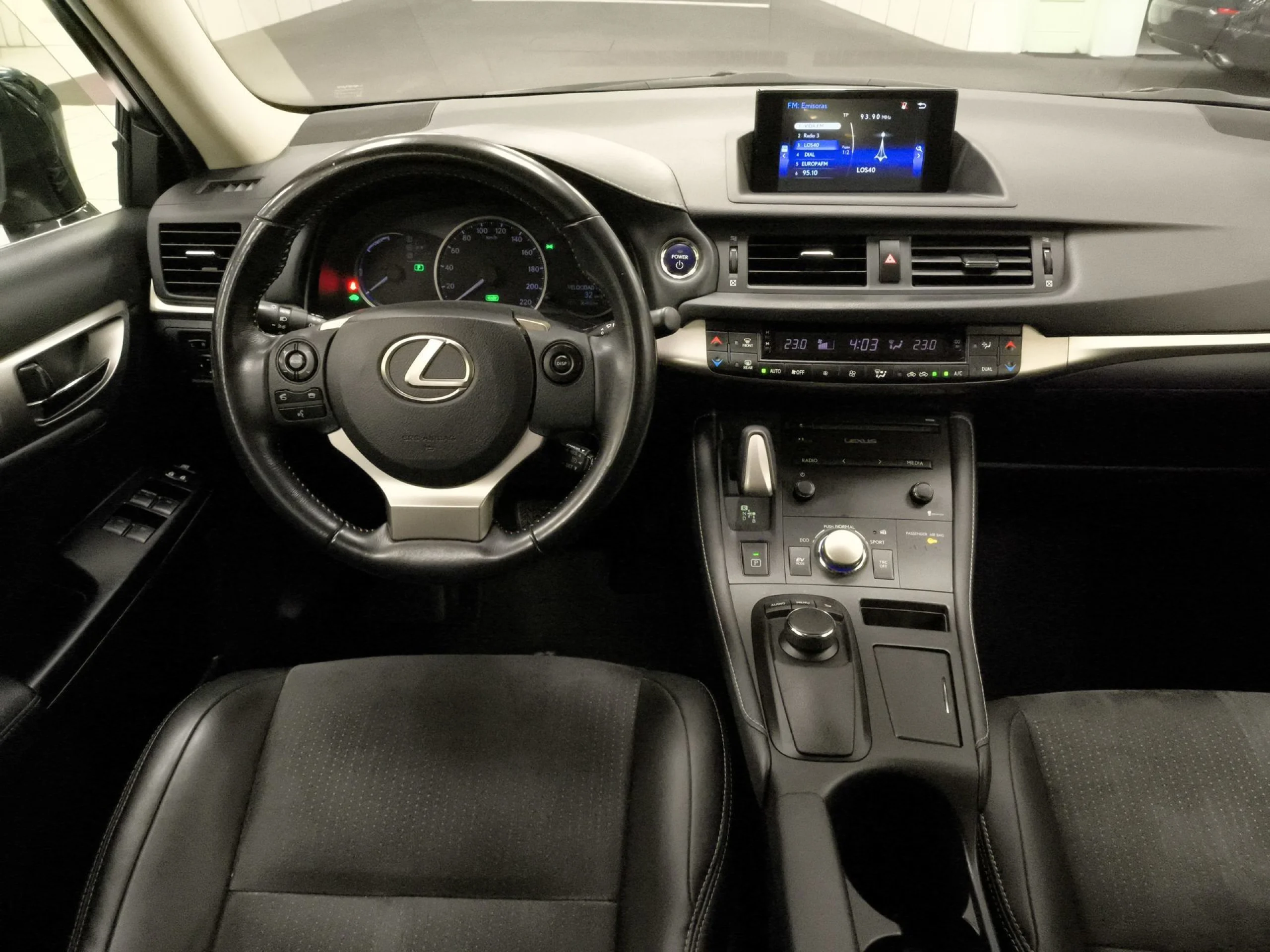 Lexus CT 200h Sport Edition 100 kW (136 CV) - Foto 18