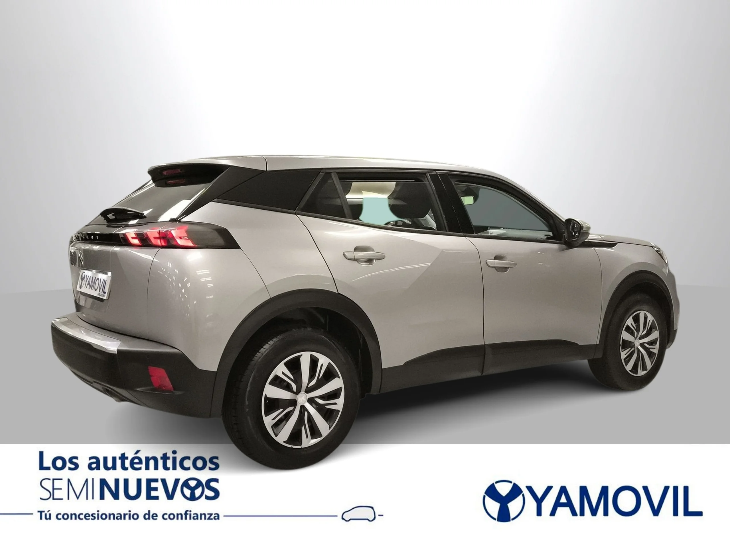 Peugeot 2008 PureTech 130 SANDS Allure 96 kW (130 CV) - Foto 6