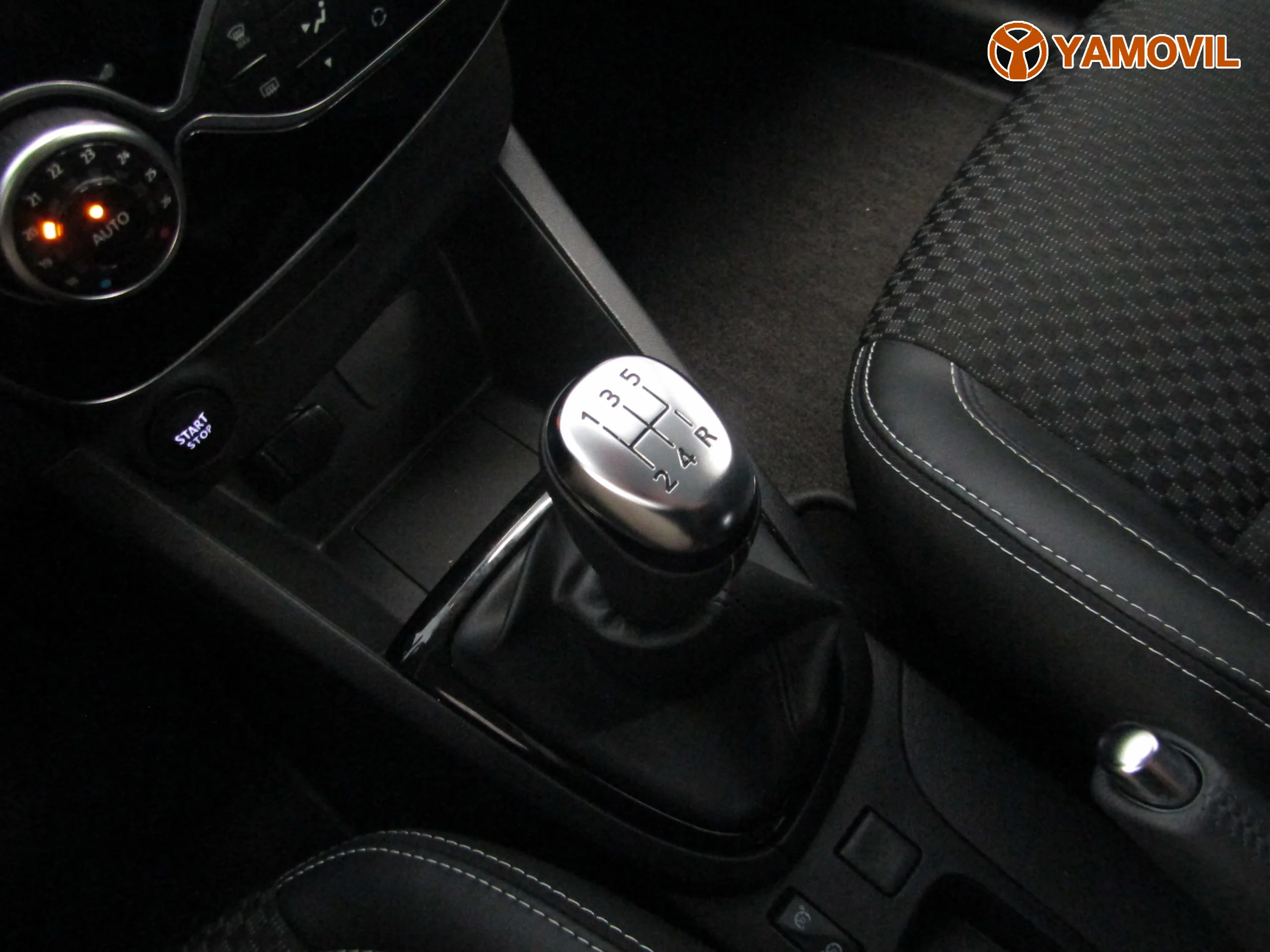 Renault Clio ZEN TCE  - Foto 31