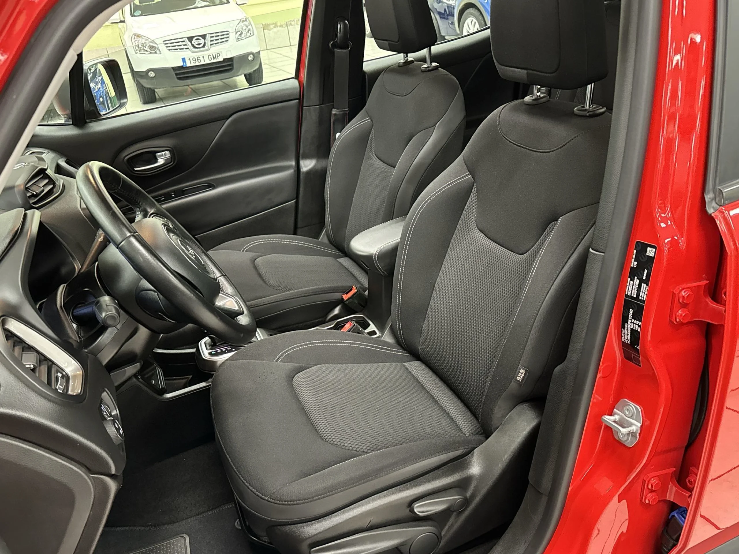 Jeep Renegade 1.3G Limited 4x2 DDCT 110 kW (150 CV) - Foto 8