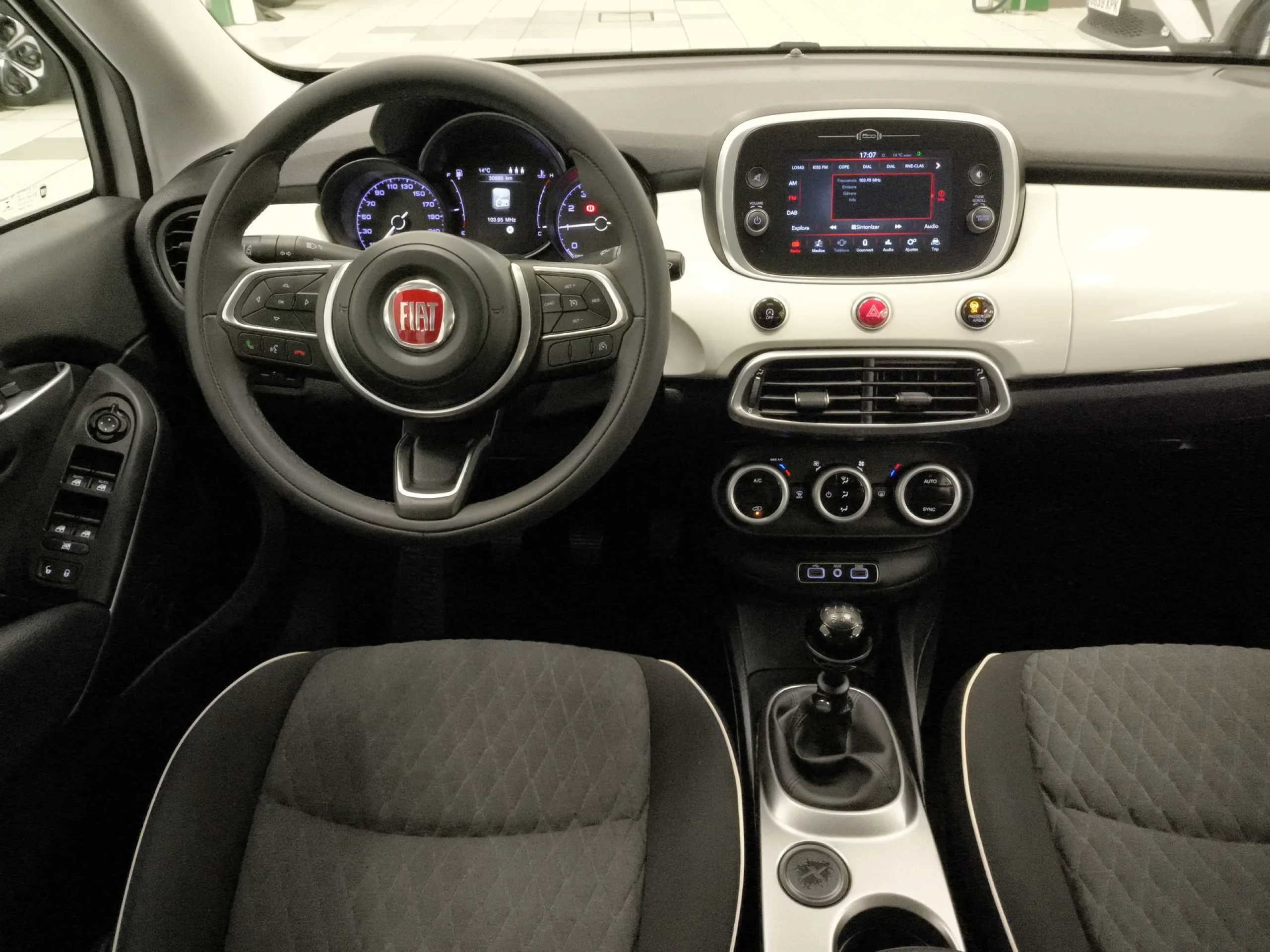 Fiat 500X 1.0 Firefly SANDS City Cross 88 kW (120 CV) - Foto 17