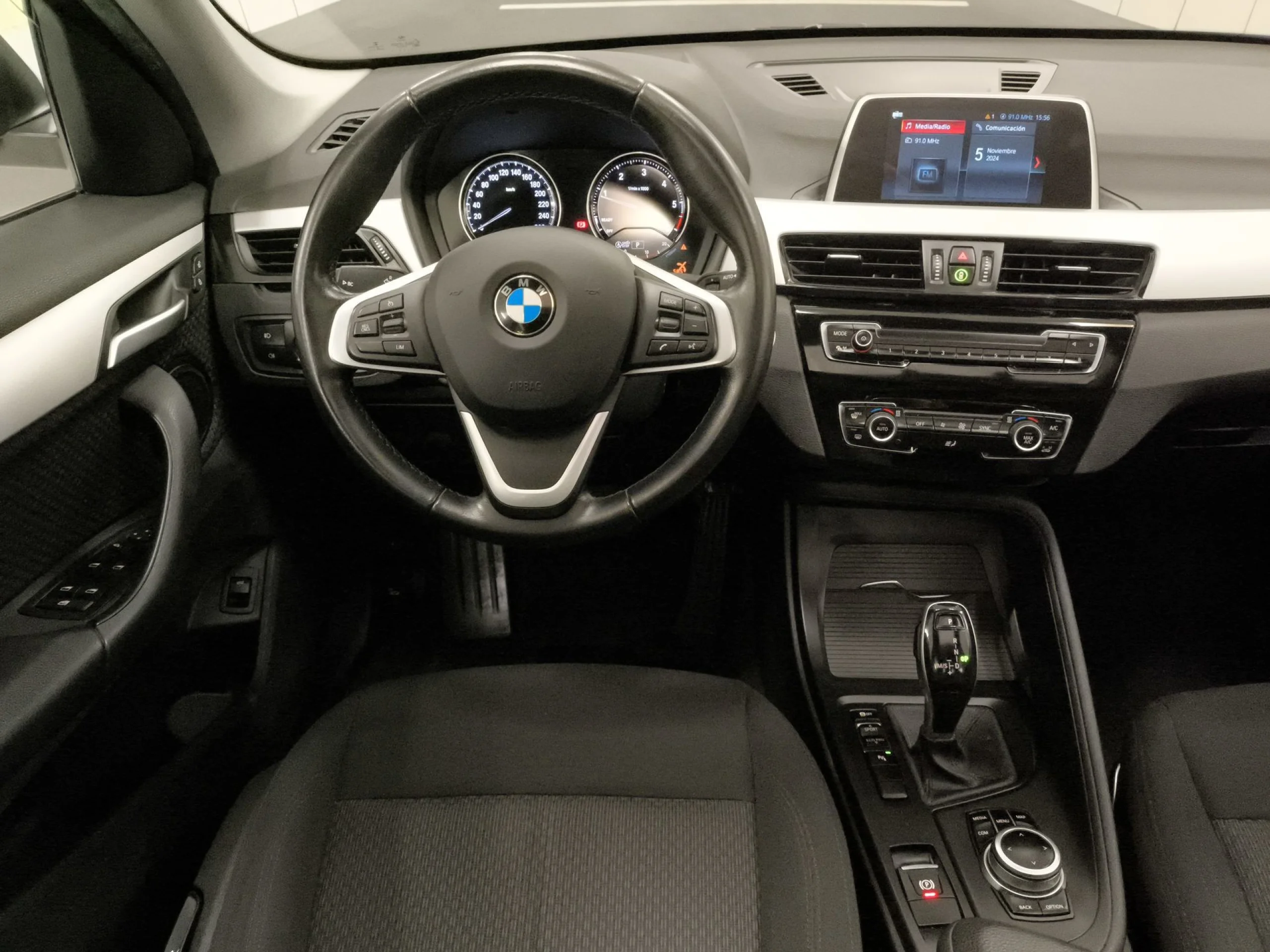 BMW X1 sDrive18d 110 kW (150 CV) - Foto 17