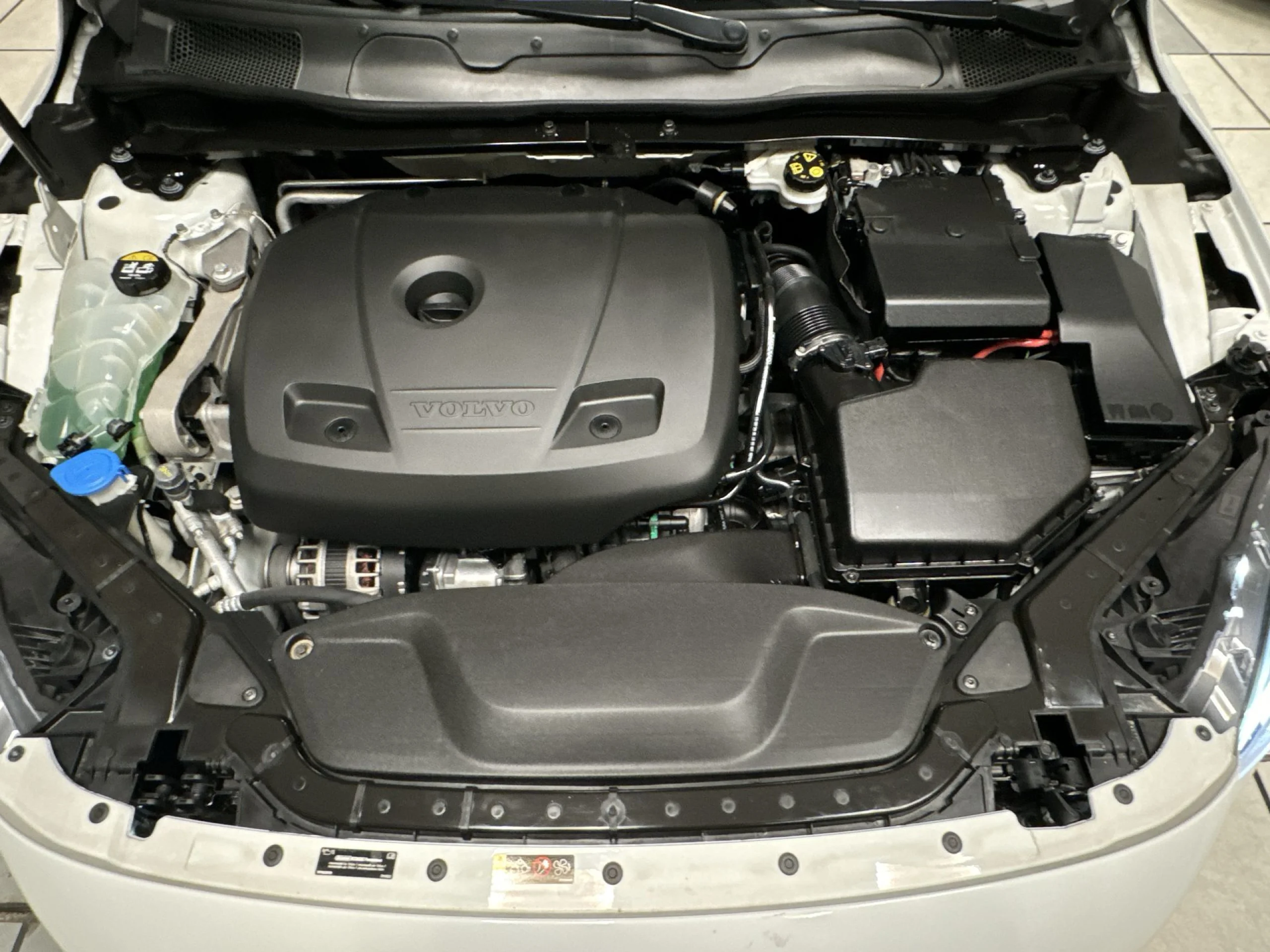 Volvo V40 T2 Momentum Auto 90 kW (122 CV) - Foto 21