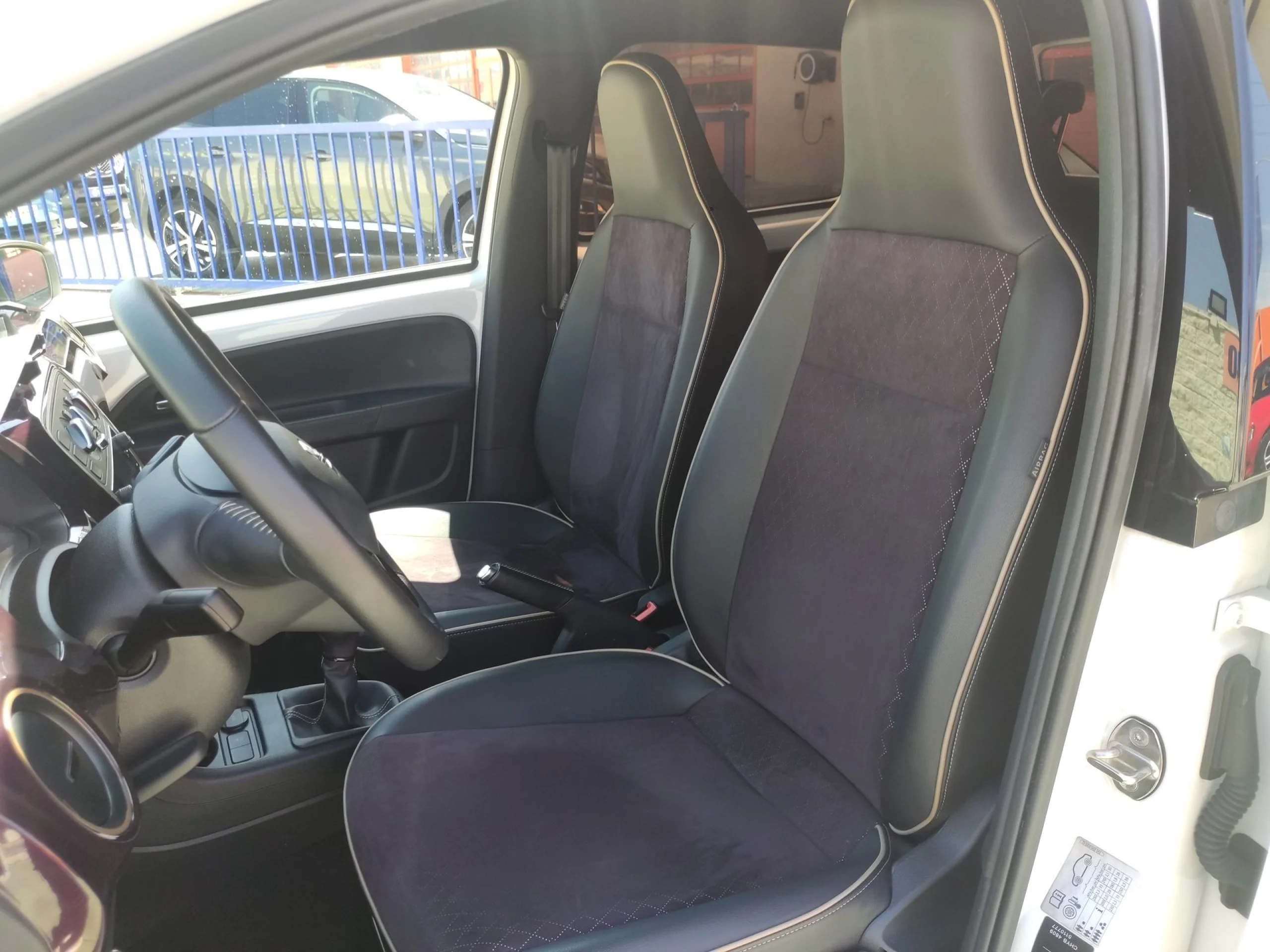 Seat Mii 1.0 Cosmopolitan 55 kW (75 CV) - Foto 8