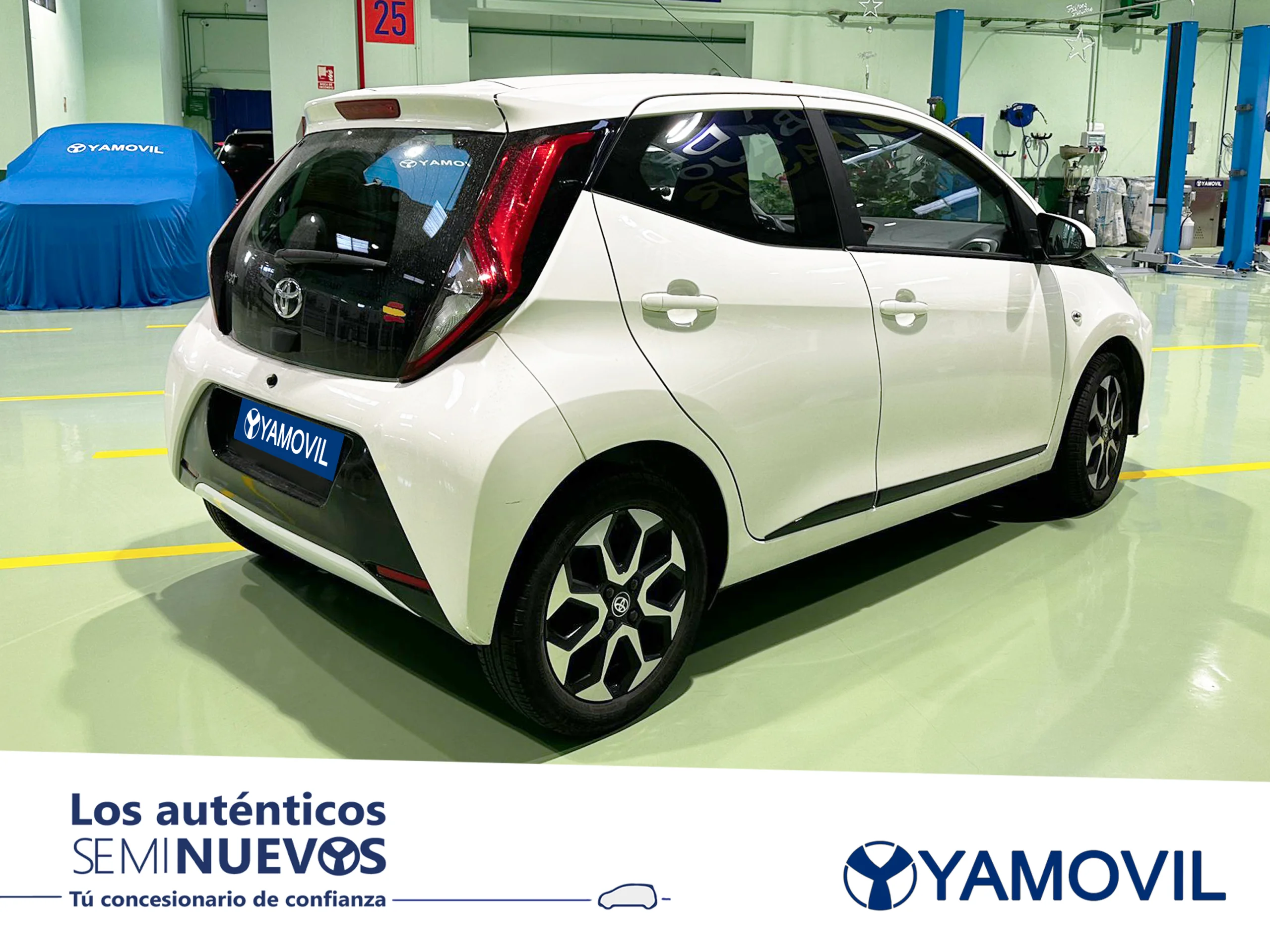 Toyota Aygo 1.0 70 x-play 53 kW (72 CV) - Foto 2