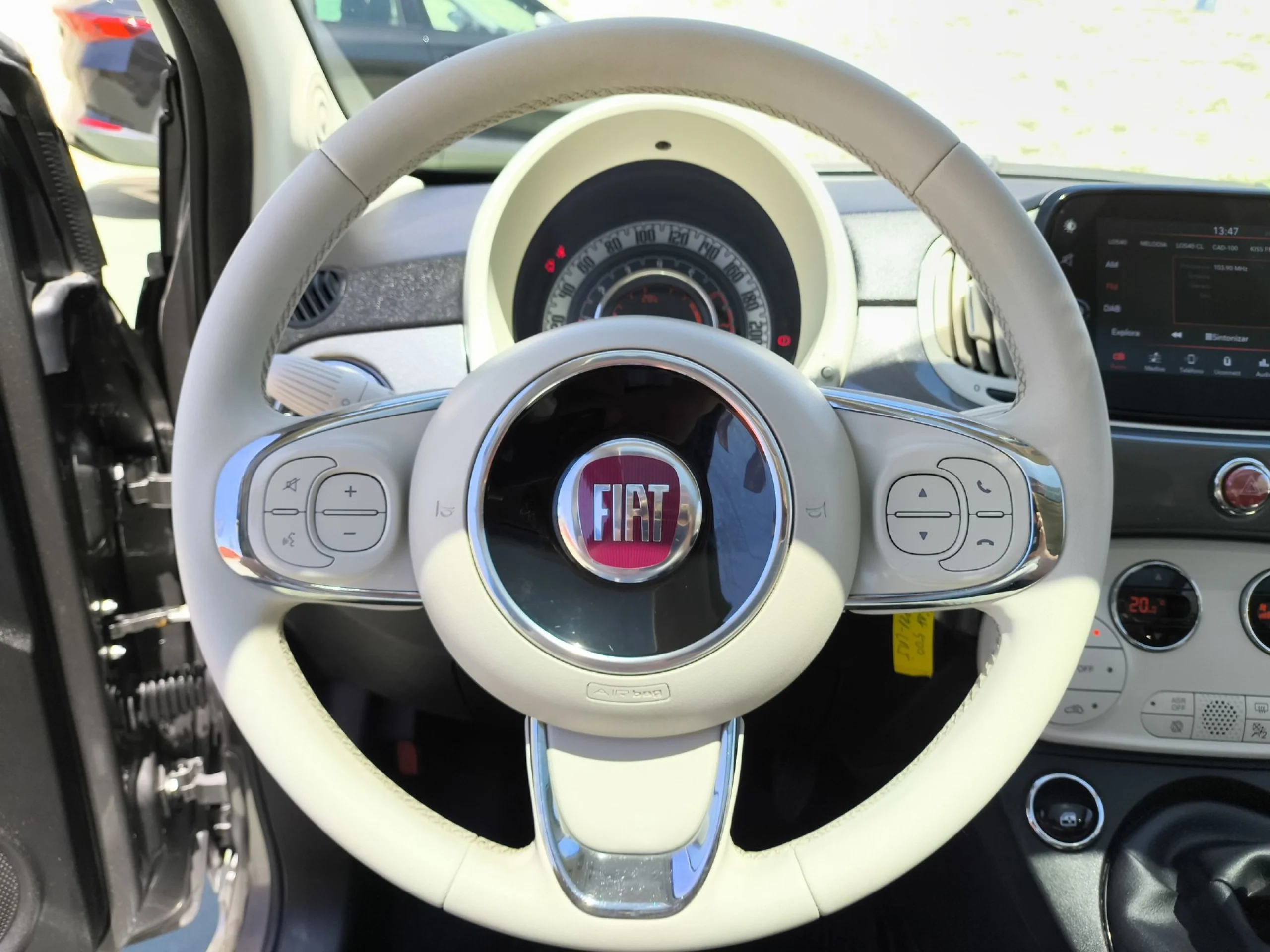 Fiat 500 1.0 Hybrid Dolcevita 51 kW (70 CV) - Foto 11