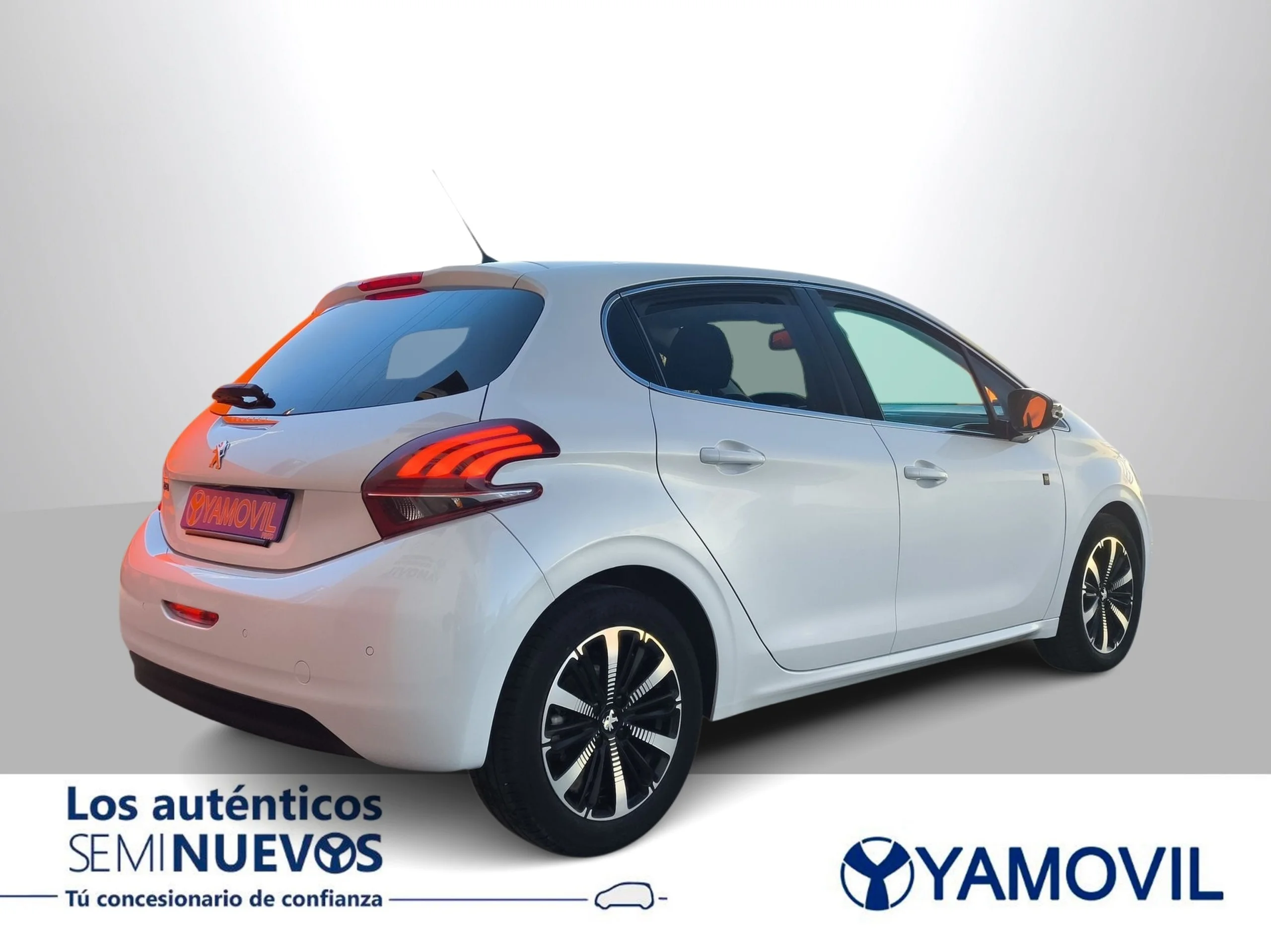 Peugeot 208 PureTech 110 SANDS Tech Edition 81 kW (110 CV) - Foto 6