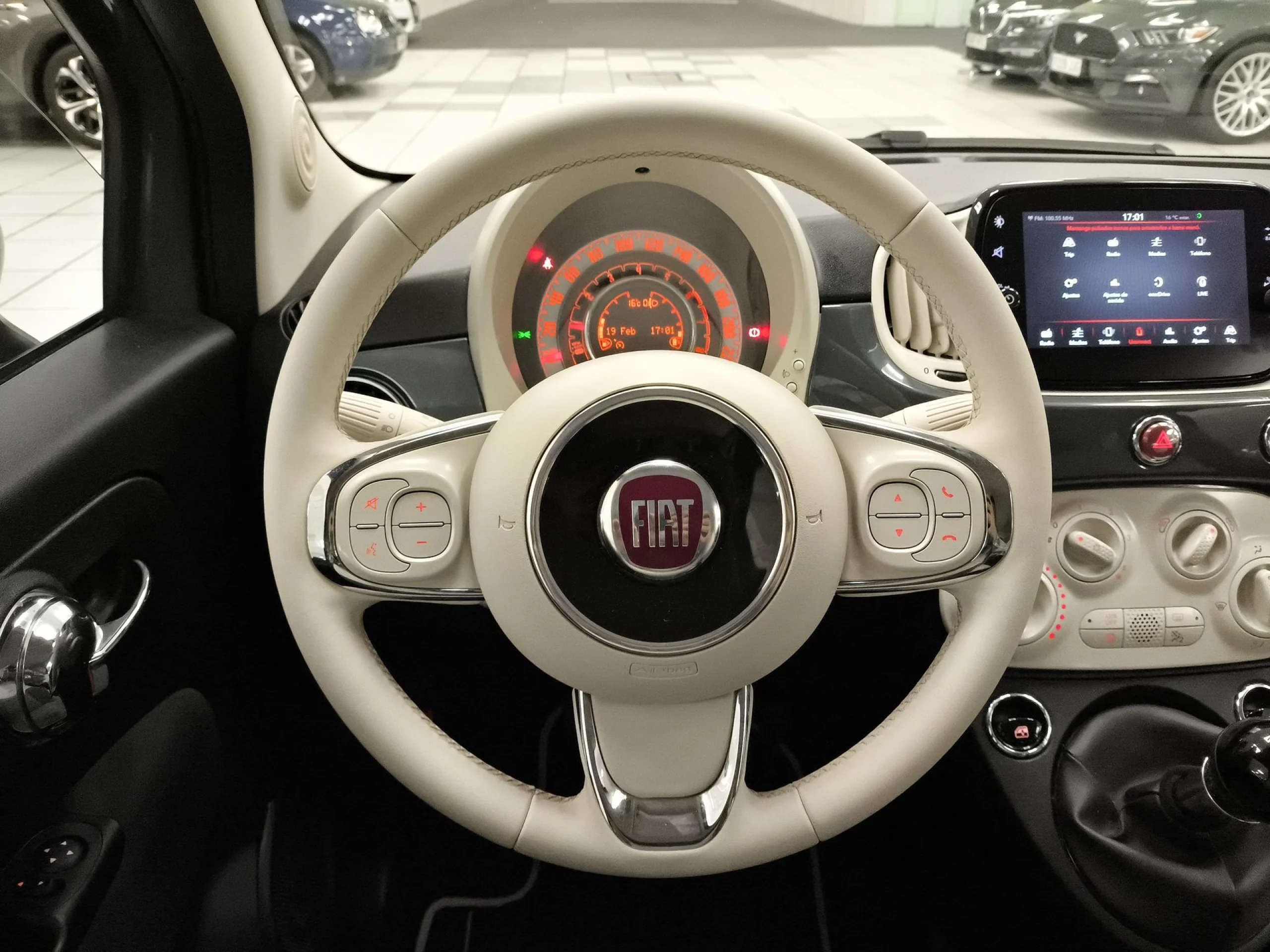 Fiat 500 1.0 6v GSE Lounge 51 kW (70 CV) - Foto 11