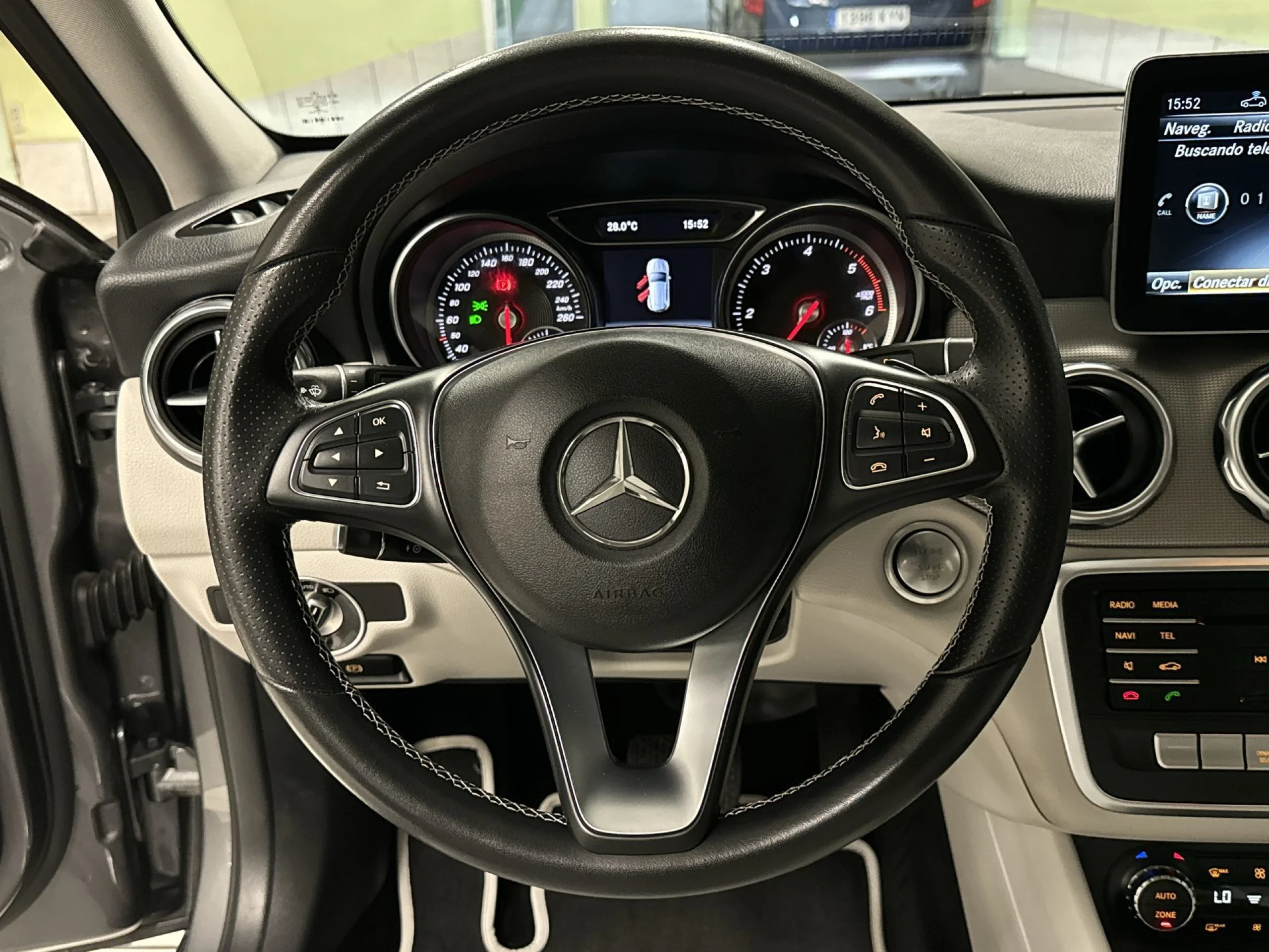 Mercedes-Benz GLA 200 d 100 kW (136 CV) - Foto 11