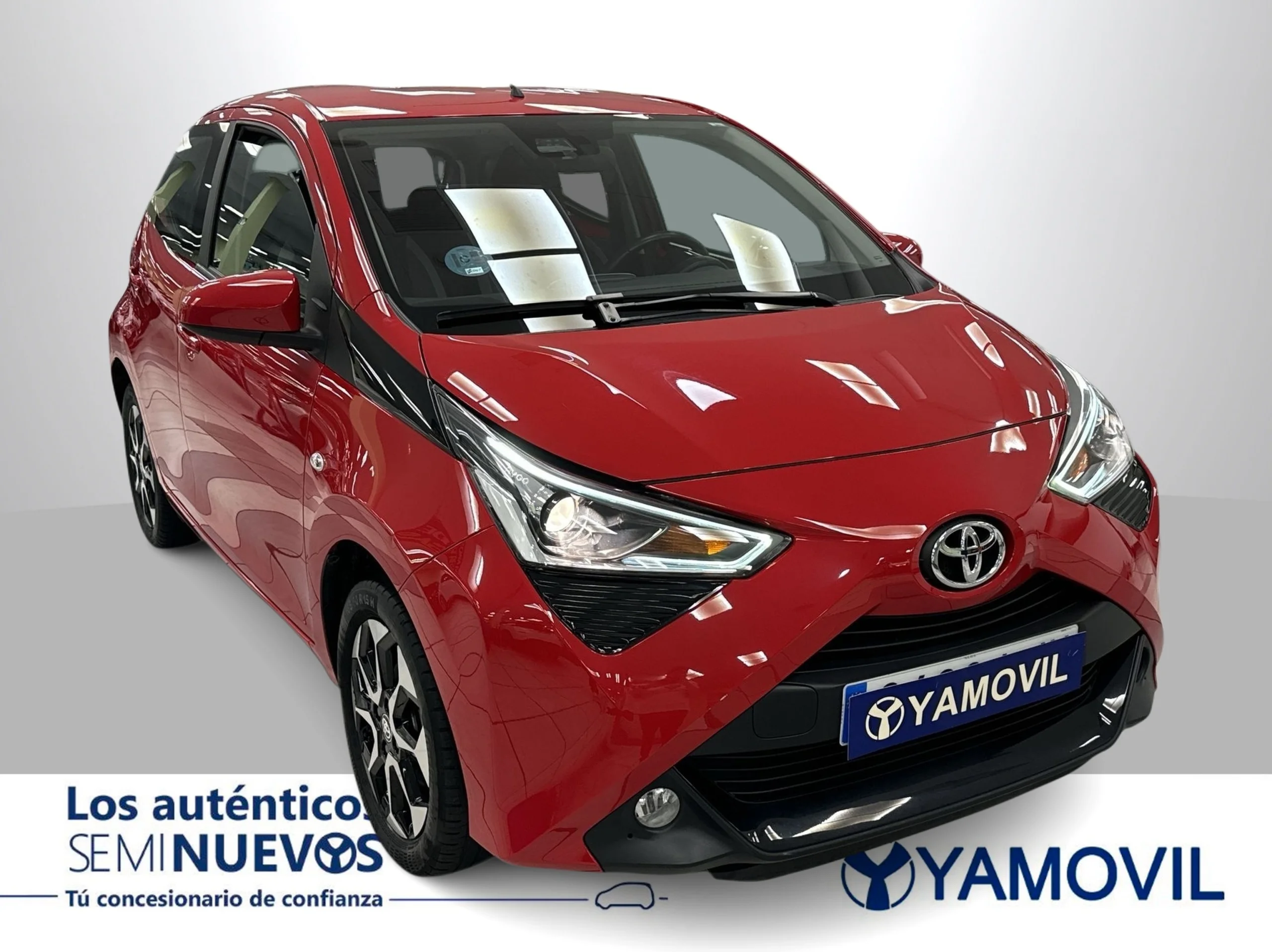 Toyota Aygo 1.0 70 x-play 53 kW (72 CV) - Foto 2