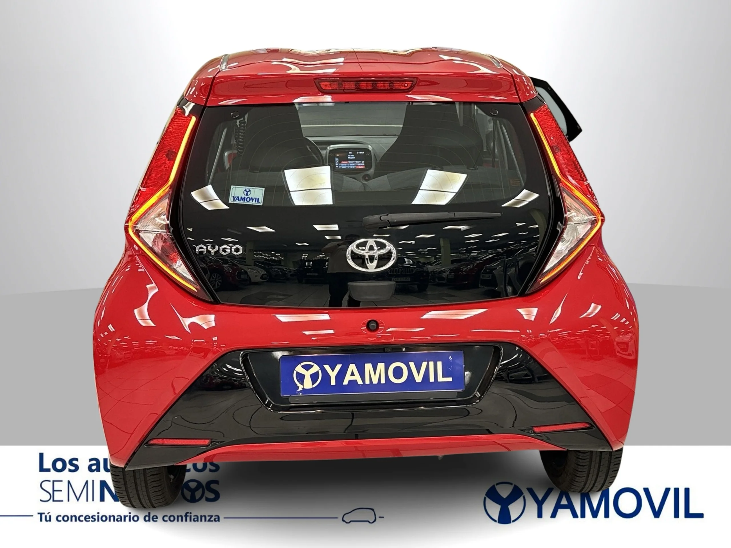 Toyota Aygo 1.0 70 x-play 53 kW (72 CV) - Foto 5