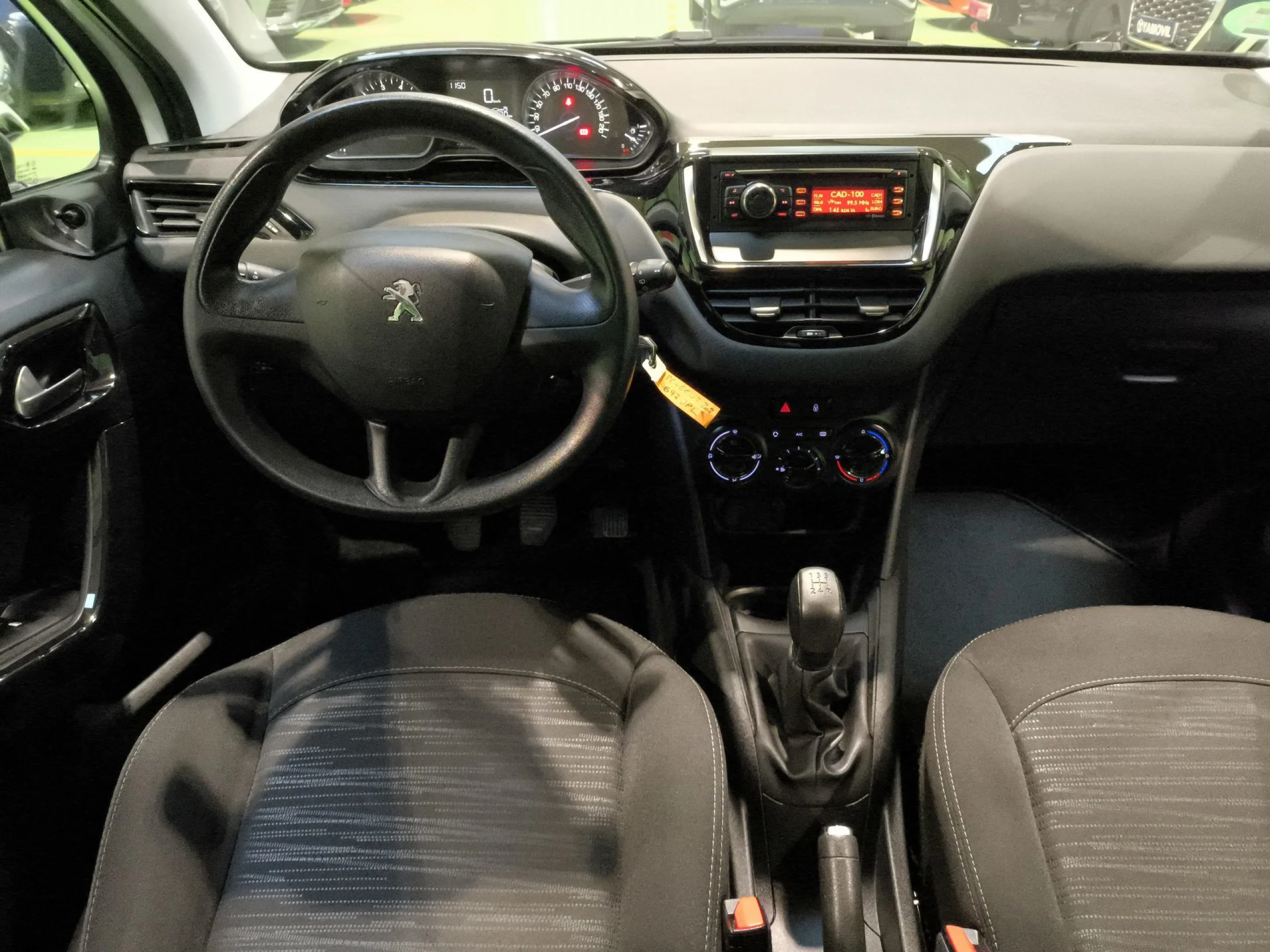 Peugeot 208 PureTech 82 Access 60 kW (82 CV) - Foto 16