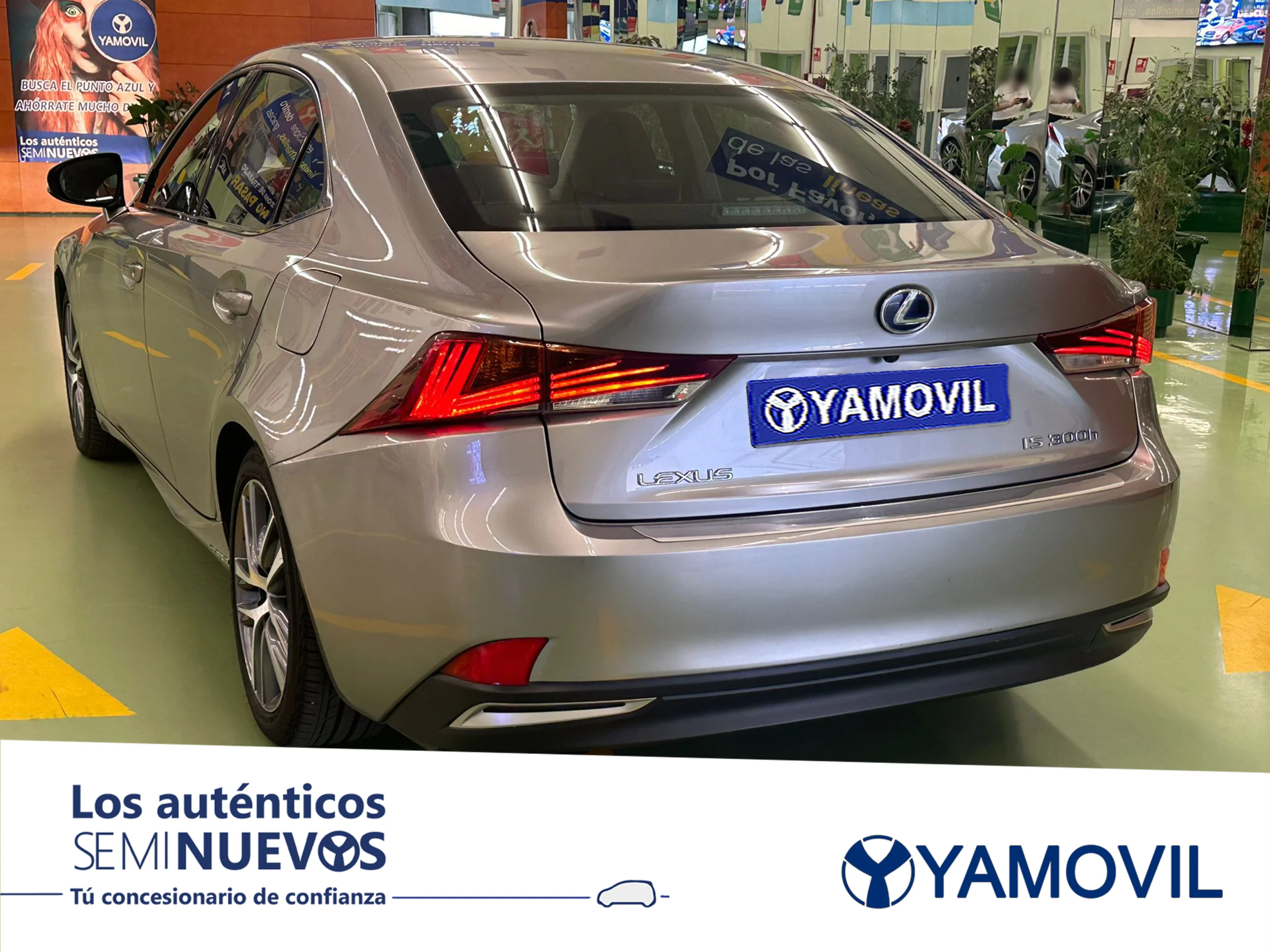 Lexus IS 300h Executive 164 kW (223 CV) - Foto 4