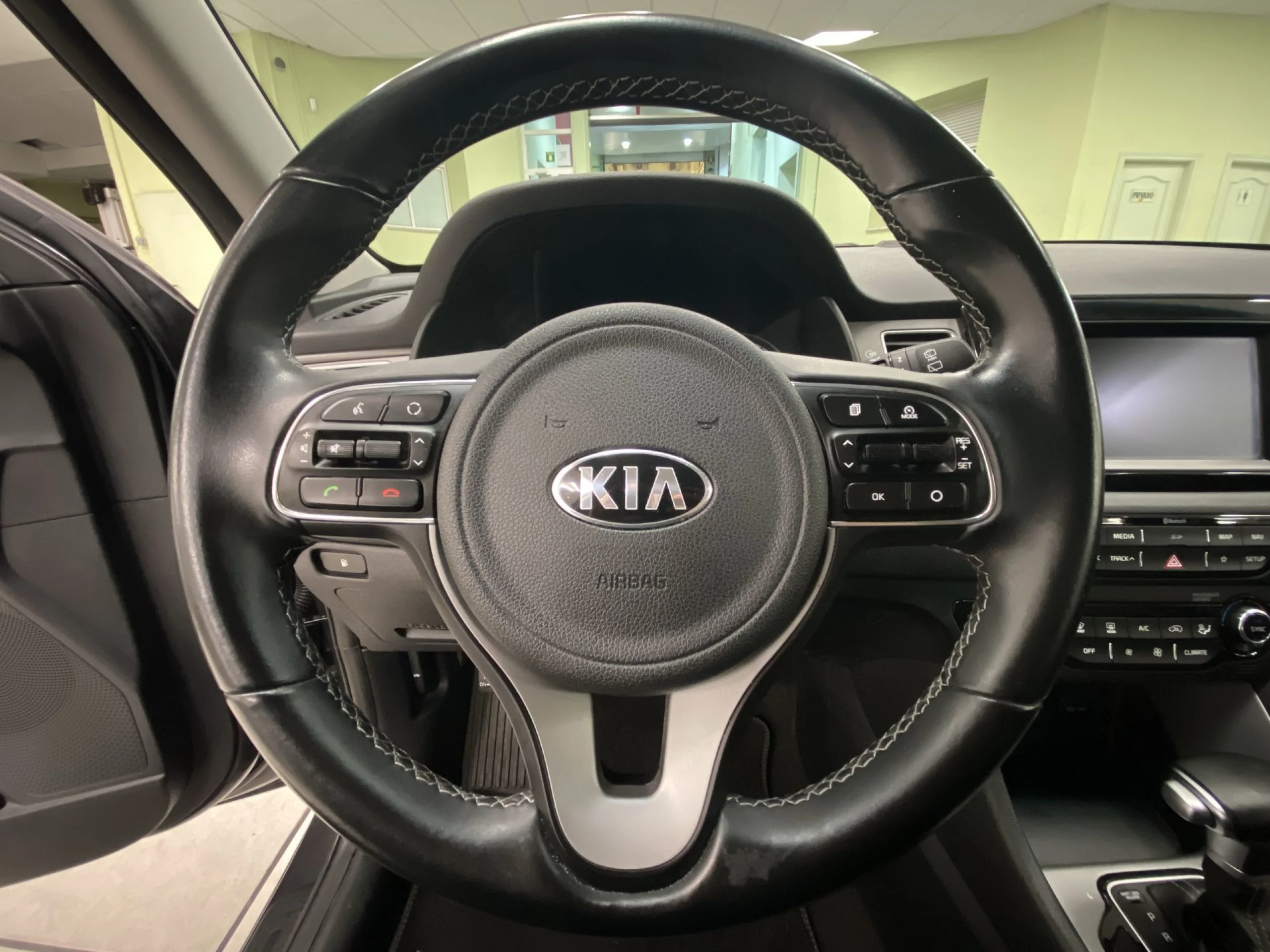 Kia Niro 1.6 GDi HEV Híbrido Drive 104 kW (141 CV) - Foto 11